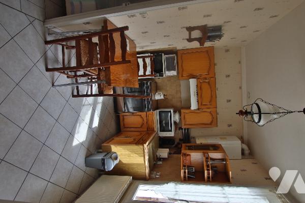 Maison avec 1 étage - 47 m² environ – 3 pièces dont 1 chambre – Véranda - Jardin - Parcelle 204 m²