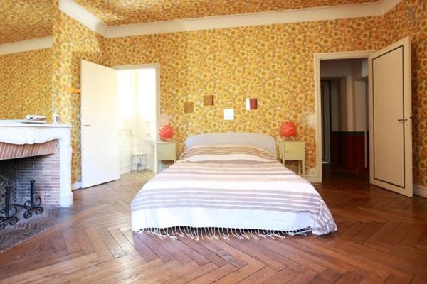 Château à 10 min de Tours de 500m2 sur un magnifique parc de 5ha.