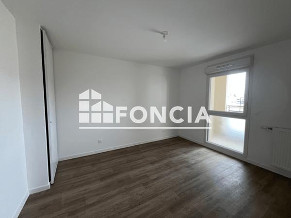 Location Appartement 2 pièces 44.15 m² - Laval 53000