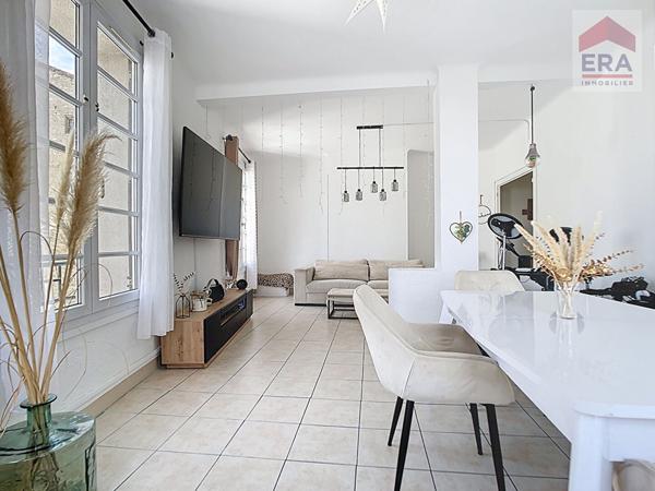 MARSEILLE 7EME - APPARTEMENT T3 - VOLUMES ET LUMINOSITE - COEUR ENDOUME