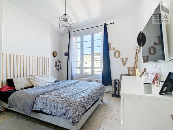 MARSEILLE 7EME - APPARTEMENT T3 - VOLUMES ET LUMINOSITE - COEUR ENDOUME