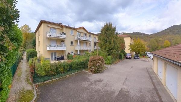 Appartement T4 Dans un résidence calme