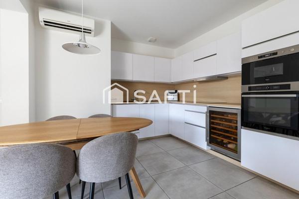 Bel appartement T4 récent de 81,01m2 au dernier étage avec terrasse