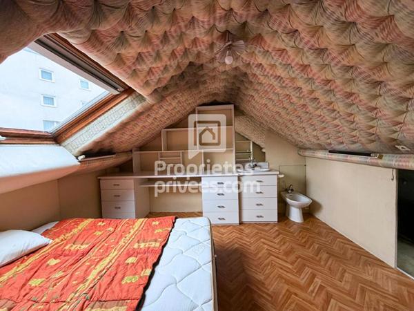 EXCLUSIVITÉ A VENDRE : immeuble (local commercial + appartement) 147 m2 Tours centre