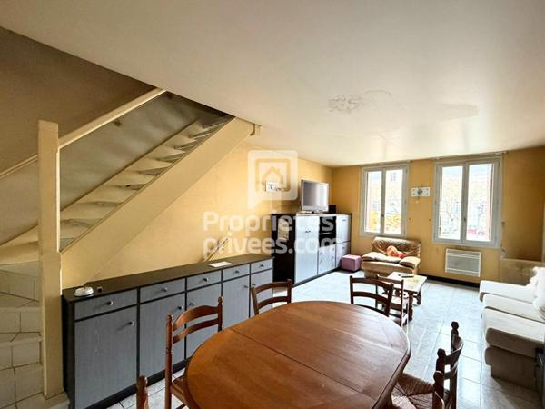 EXCLUSIVITÉ A VENDRE : immeuble (local commercial + appartement) 147 m2 Tours centre