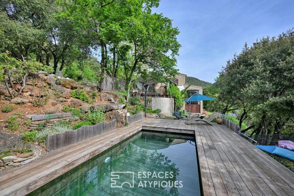 Écrin singulier avec piscine et tour, à quelques minutes d’Anduze