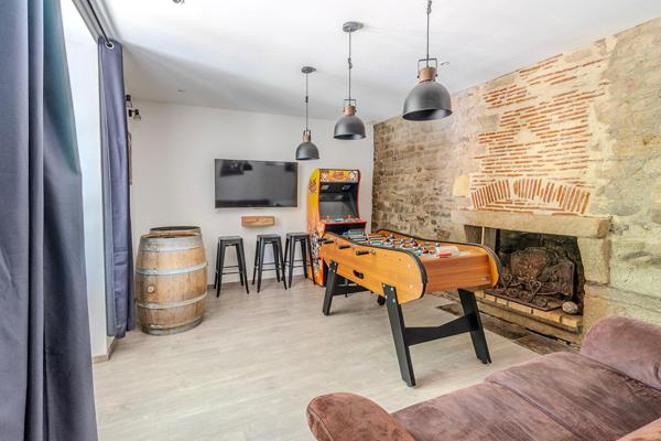 Maison de ville historique avec terrasses sur les remparts Guérande intra-muros