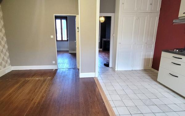 Maison à louer    4 pièces •  Le Creusot