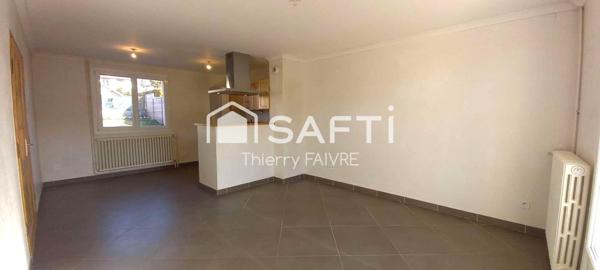 Maison avec terrain, quartier calme à Champagnole