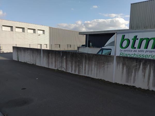 Local d'activité Brissac Loire Aubance 800 m2