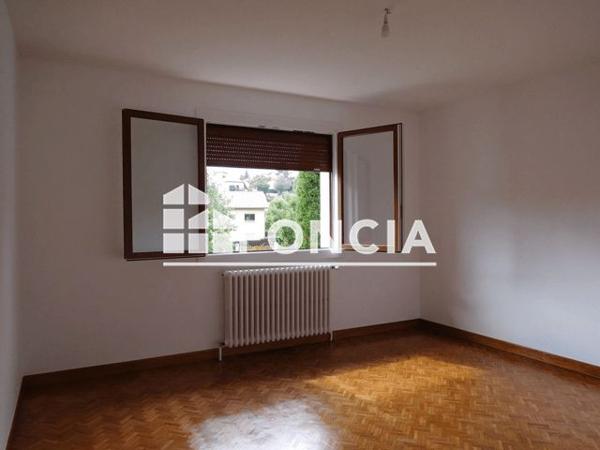 Location Appartement 4 pièces 98.45 m² - 12 RUE SANTOS DUMONT Gap 05000