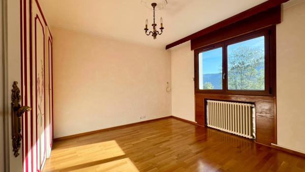 Maison grand terrain Montagnole