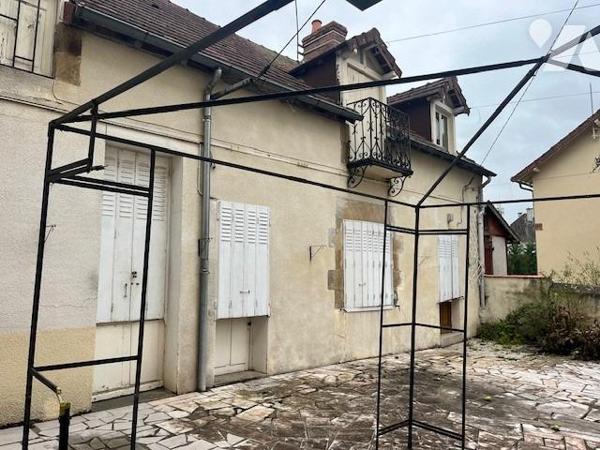 Demeure de caractère - BOURBON L'ARCHAMBAULT 03160