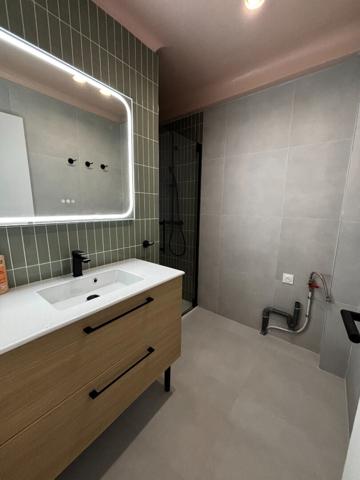 Appartement Nice SAINT AUGUSTIN - 4 pièces - Parking - Cave 