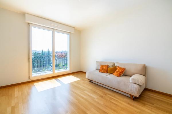 Appartement à vendre 2 pièces POISSY (78)
