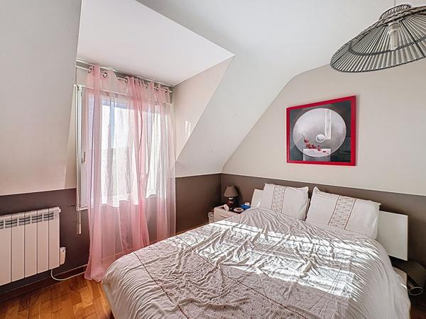 A VENDRE - MAISON CONTEMPORAINE A GUIDEL