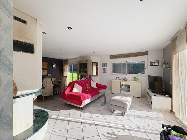 A VENDRE - MAISON CONTEMPORAINE A GUIDEL