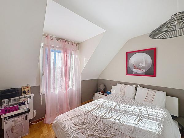 A VENDRE - MAISON CONTEMPORAINE A GUIDEL
