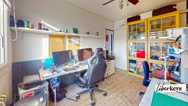 Maison familiale 7 pièces 118m² - Lumineuse avec véranda et sous-sol total à Bernes-sur-Oise