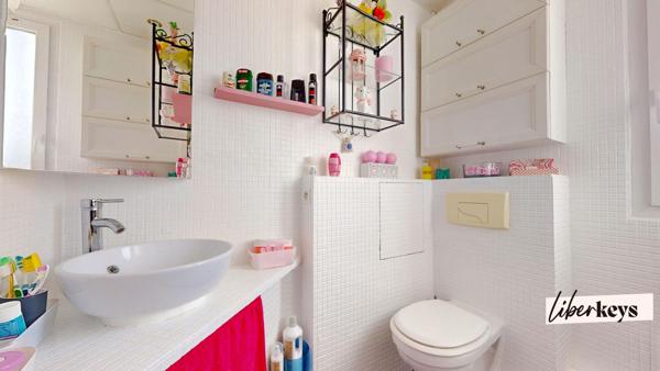 Maison familiale 7 pièces 118m² - Lumineuse avec véranda et sous-sol total à Bernes-sur-Oise