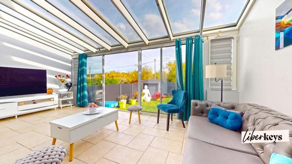 Maison familiale 7 pièces 118m² - Lumineuse avec véranda et sous-sol total à Bernes-sur-Oise