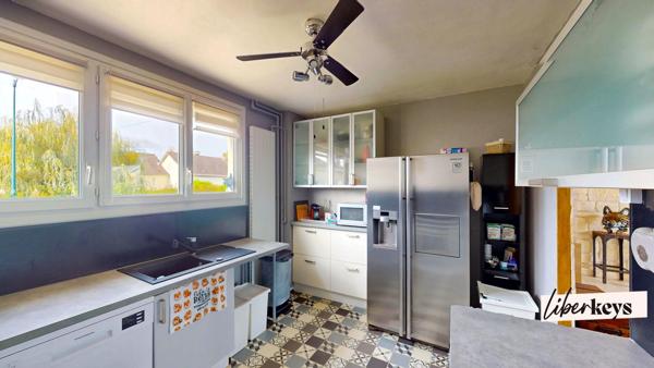 Maison familiale 7 pièces 118m² - Lumineuse avec véranda et sous-sol total à Bernes-sur-Oise