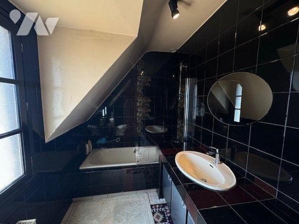 À VENDRE MAISON MOELAN SUR MER (29)

Maison individuelle construite en 1982, située dans un e...