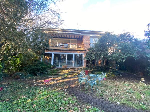 Maison Olivet 8 pièce(s) 225 m2