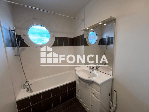 Location Appartement 2 pièces 40.93 m² - 6 RUE DU PARC Luce 28110