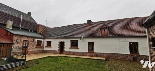 DAINVILLE -  Ensemble Immobilier à restaurer comprenant un Ancien Corps de ferme SH env. 107 m²