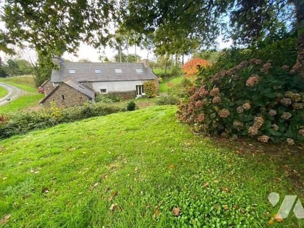 Maison à Vendre à Plouézec (22470) en Côtes-d'Armor (22)

Cette maison spacieuse de 165,85 m²...