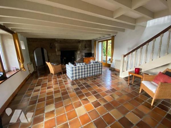 Maison à Vendre à Plouézec (22470) en Côtes-d'Armor (22)

Cette maison spacieuse de 165,85 m²...