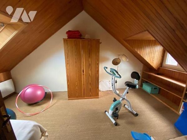 Maison à Vendre à Plouézec (22470) en Côtes-d'Armor (22)

Cette maison spacieuse de 165,85 m²...