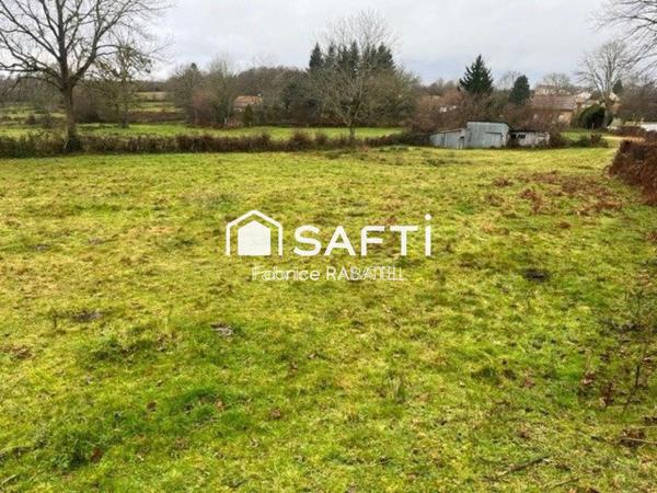 Terrain constructible 1353 m2