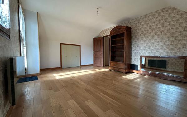 Maison à vendre    4 pièces • 127,77 m2 Jaux