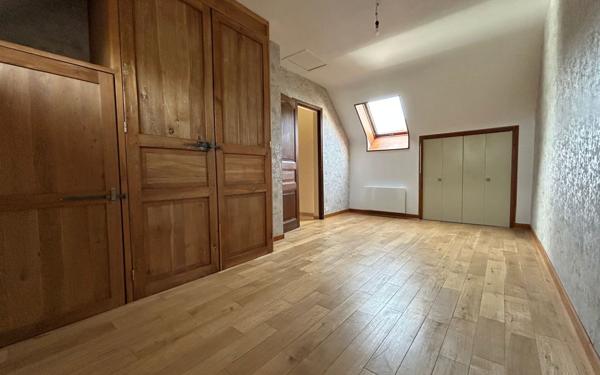 Maison à vendre    4 pièces • 127,77 m2 Jaux