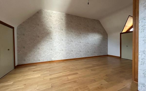 Maison à vendre    4 pièces • 127,77 m2 Jaux