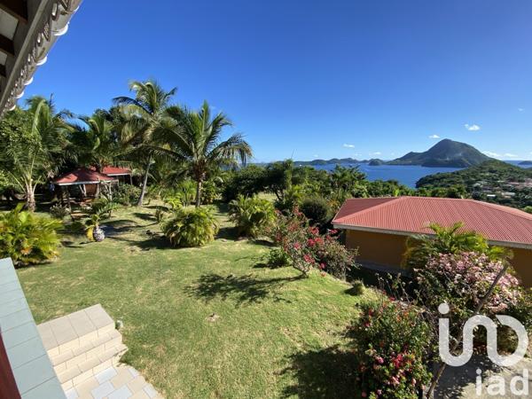 Gîte 11 pièces de 231 m² à Terre-de-Bas (97136)