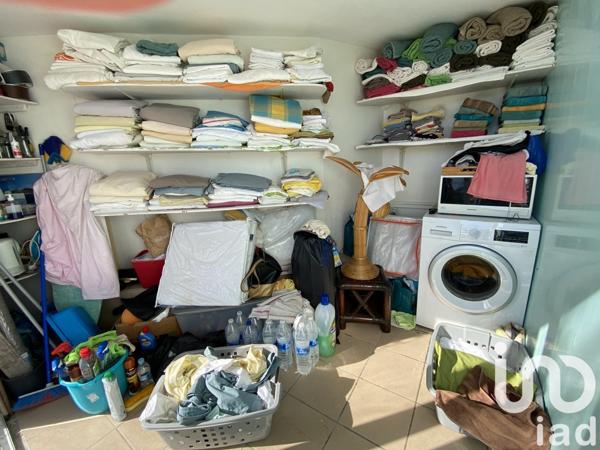 Gîte 11 pièces de 231 m² à Terre-de-Bas (97136)