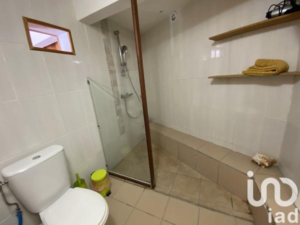 Gîte 11 pièces de 231 m² à Terre-de-Bas (97136)