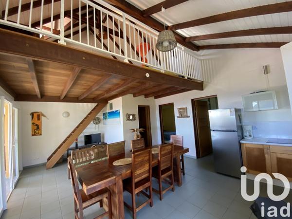 Gîte 11 pièces de 231 m² à Terre-de-Bas (97136)