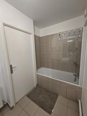 Appartement 3 pièces à louer à Corbeil Essonnes - Réf 17182