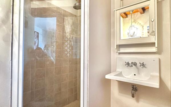 Maison à vendre    6 pièces • 240 m2 Ludon-Médoc
