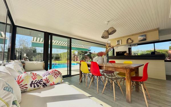 Maison à vendre    6 pièces • 240 m2 Ludon-Médoc