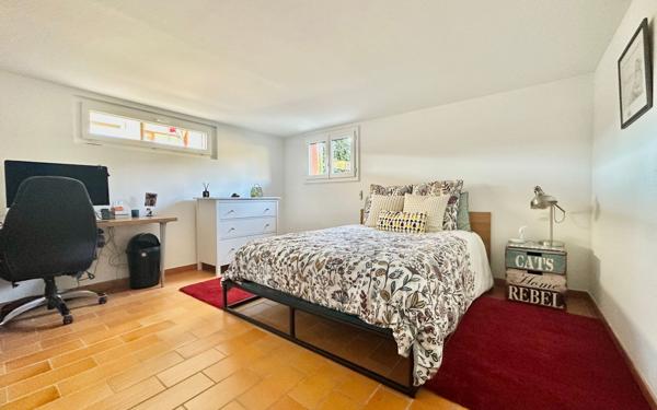 Maison à vendre    6 pièces • 240 m2 Ludon-Médoc