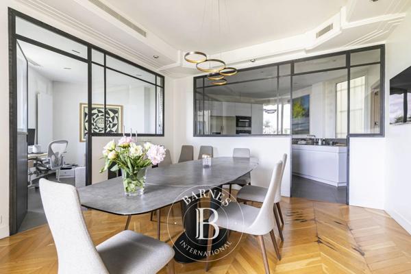 Paris 7ème, Appartement 3 Chambres -  155 m² à vendre