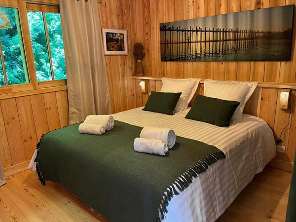 Propriété d'agrément Saint Julien En Born 14 pièce(s) 357 m2