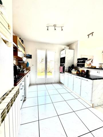 MAISON AU CALME de 130m² avec PISCINE