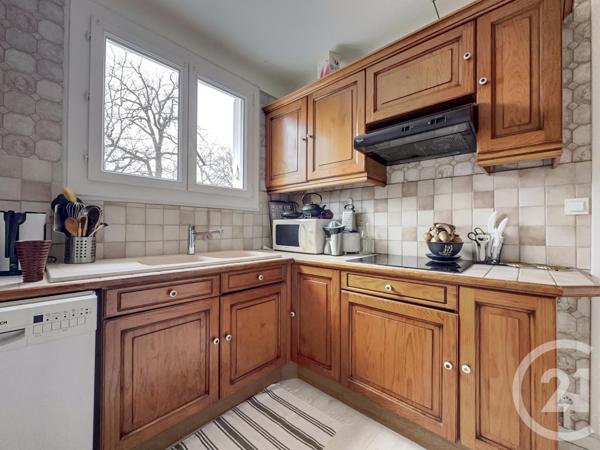 Appartement F4 à vendre  4 pièces - 68,94 m2 LA CELLE ST CLOUD - 78