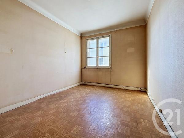 Appartement à vendre  8 pièces - 179,33 m 2   ARGENTAN  - 61